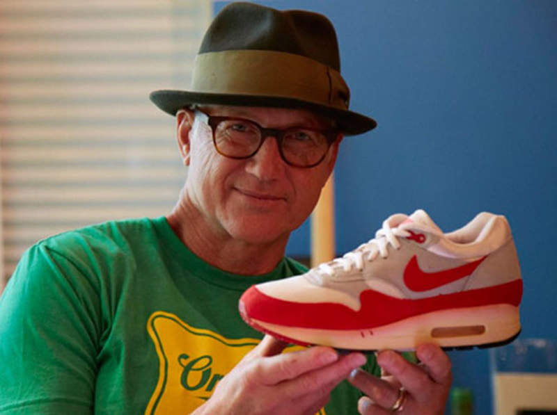 Tinker Hatfield ปรมาจารย์ทางด้านการออกแบบ ผู้ให้กำเนิด Nike Air Max 1 ซึ่งได้ปฏิวัติวงการรองเท้าผ้าใบไปตลอดกาล