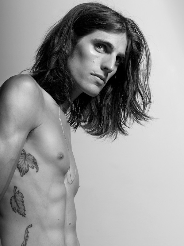 Men-with-long-hair-men-with-long-hair-32142485-600-800