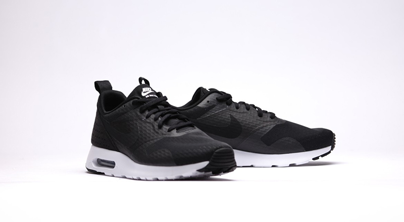 afew-store-sneaker-nike-air-max-tavas-essential-black-n-whtie-black-black-white-14