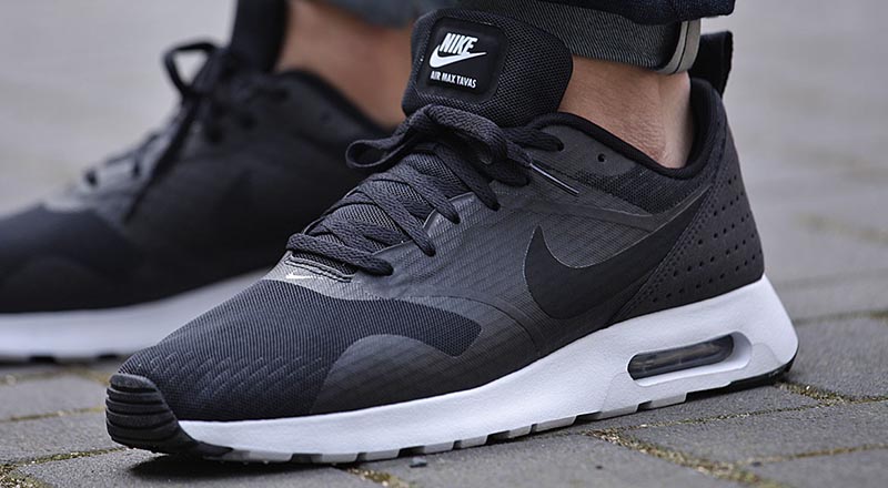 afew-store-sneaker-nike-air-max-tavas-essential-black-n-whtie-black-black-white-18