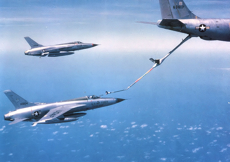 18th_Tactical_Fighter_Wing_F-105s_deploying_to_Korat_RTAFB,_Thailand_1965