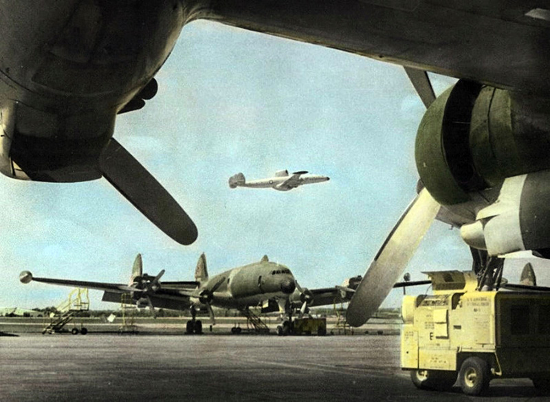 Lockheed_EC-121s_at_Korat_RTAFB
