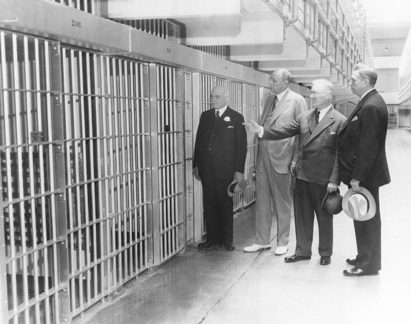 alcatraz-federal-penitentiary-1934