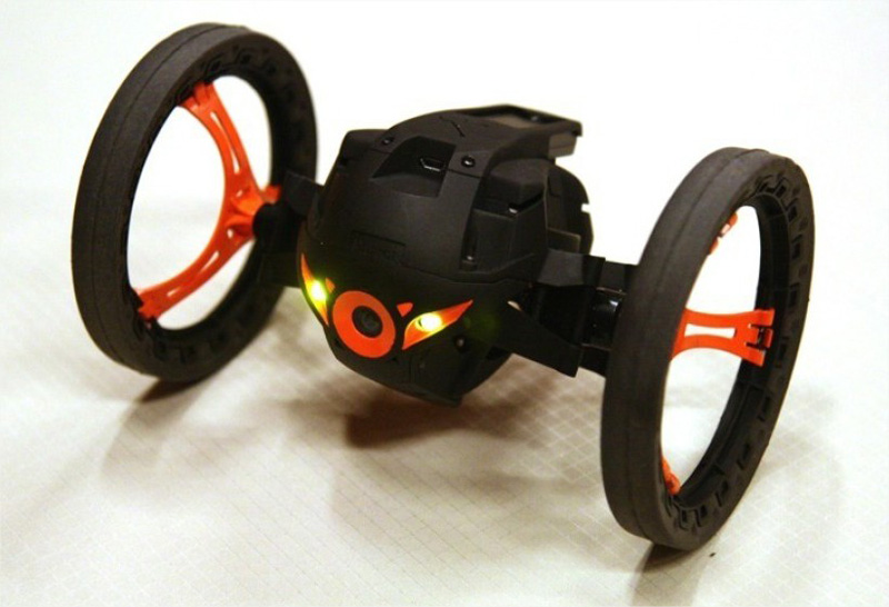 1389535539__parrot-jumping-sumo-05