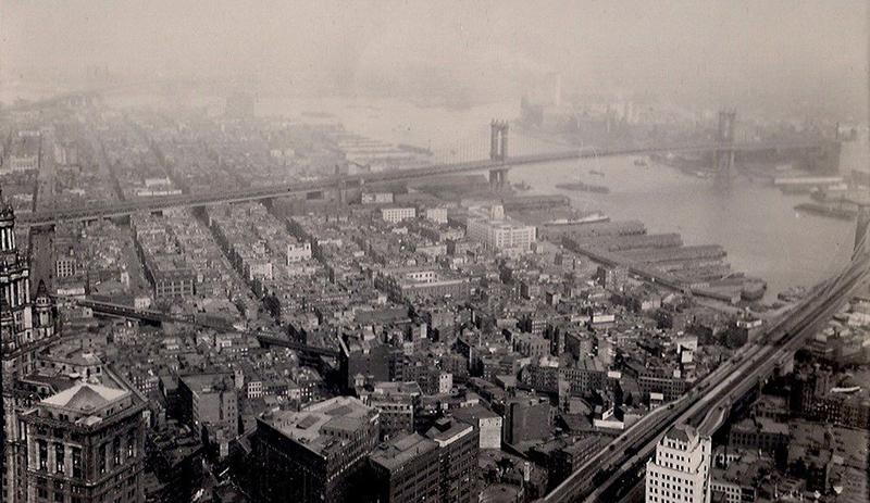 Lower-Manhattan-from-Wooloworth-building-Observatory-1920s