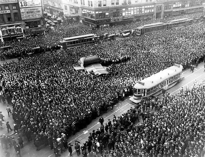 new-york-1920s-baseball-world-series-times-square