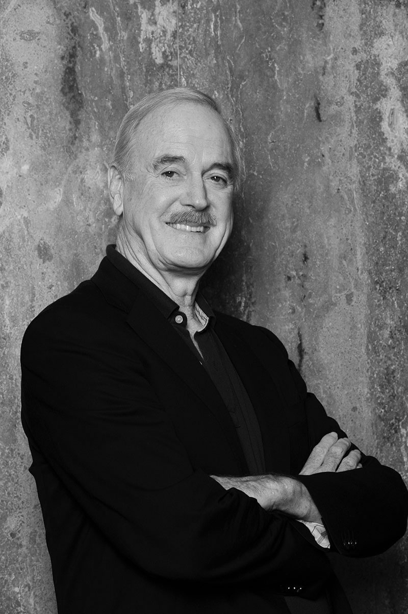 JOHN CLEESE