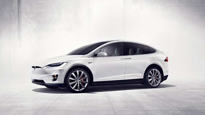 151001-teslamodelx-1