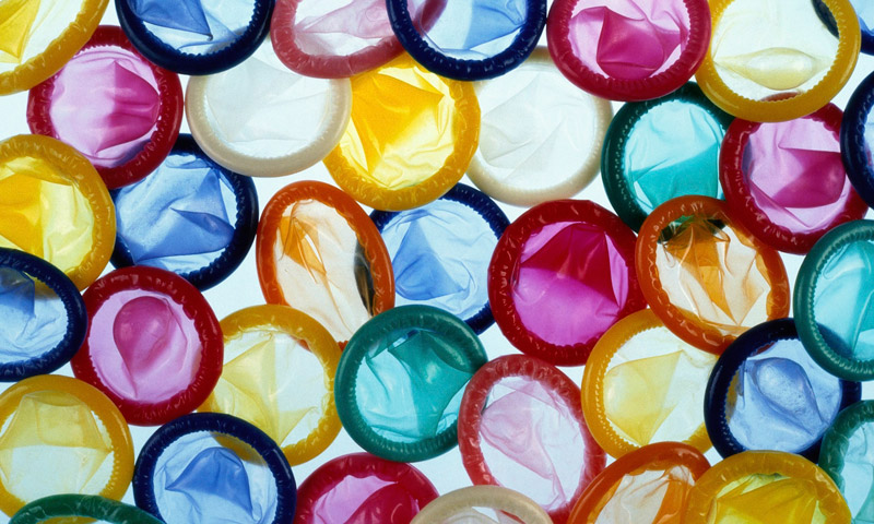 160113-condom-5
