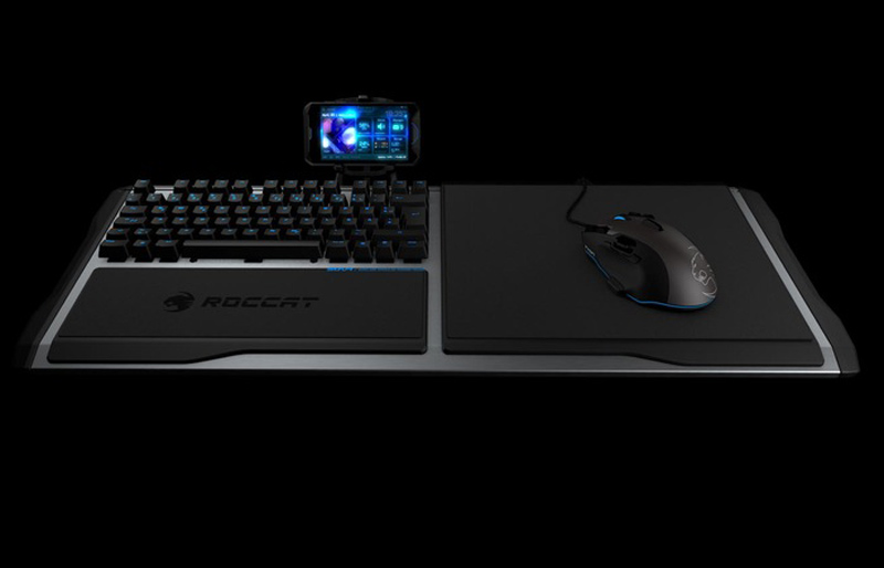 160621-roccat-sova-gaming-lapboard-4