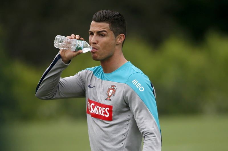 160715-7amazing-facts-about-Cristiano-Ronaldo-1