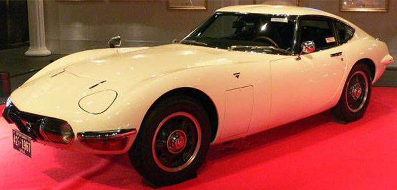 160727-13-Classic-Cars-That-Define-Cool-15