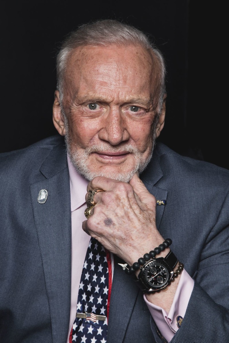 OMEGA-House_RIO16_Buzz-Aldrin_011813_red