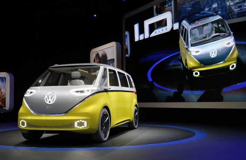 7-volkswagen-unveiled-a-high-tech-version-of-its-classic-microbus-the-electric-revamped-hippiemobile-can-drive-270-miles-on-a-single-charge