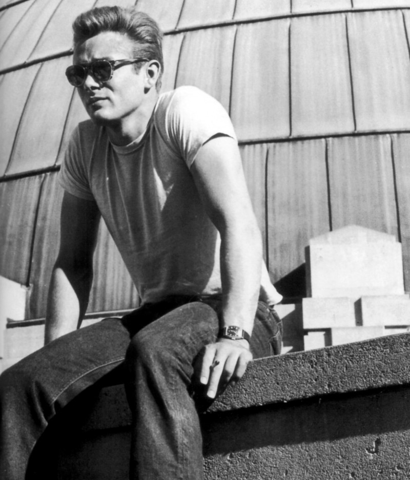 James-Dean-RayBan-Wayfarers-Celebrity