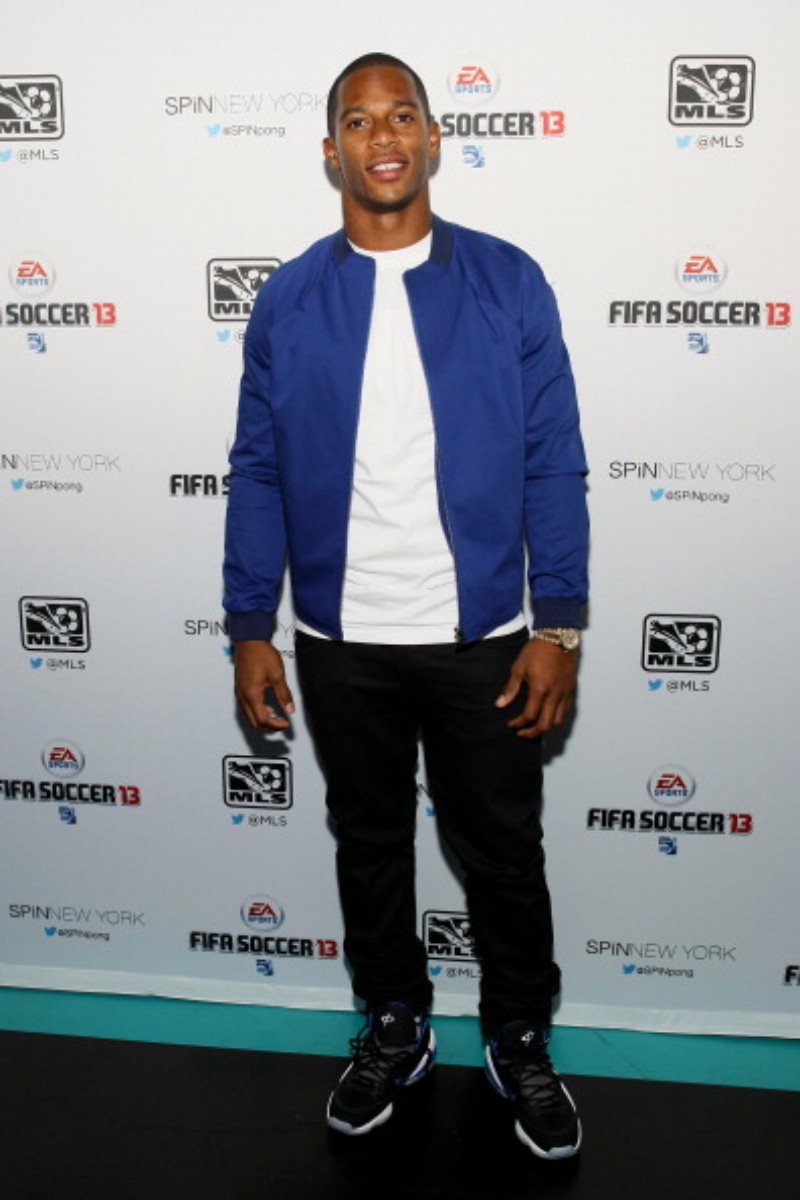 NEW YORK, NY - SEPTEMBER 24: Victor Cruz of The New York Giants attends the FIFA Soccer 13 launch tournament at SPiN New York on September 24, 2012 in New York City. (Photo by Neilson Barnard/Getty Images)