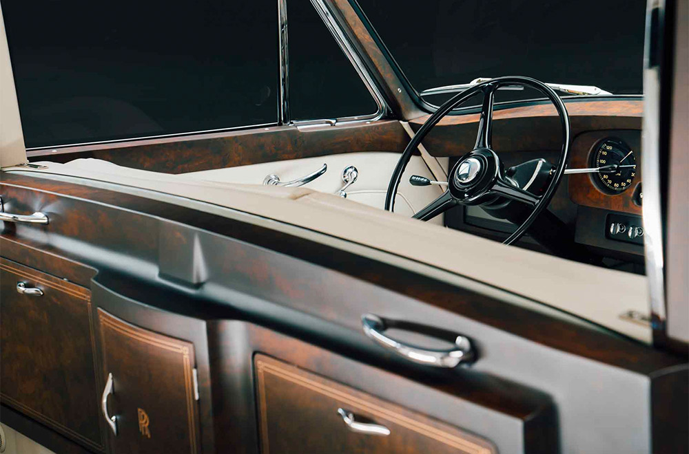 LUNAZ ELECTRIC CLASSIC ROLLS ROYCE PHANTOMS SILVER CLOUD Unlockmen